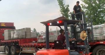 湖北 黄金麻冰裂纹，地铺石装车