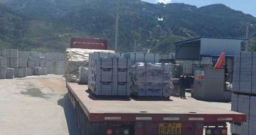 湖北 芝麻白仿形路沿石，直形路沿石