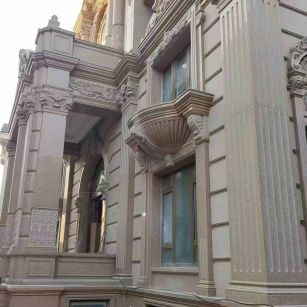 湖北 黄金麻花岗岩光面别墅外墙干挂施工完成