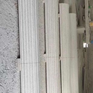 湖北 花岗岩厂家带你看白麻花岗岩门楼大柱柱皮