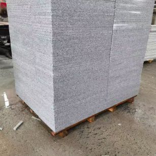 湖北 芝麻白火烧面1.8厚300*600地铺石，尺寸标准，厚薄均匀