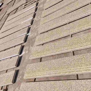 湖北 黄金麻花岗岩光面楼梯踏步