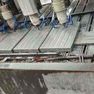 湖北 芝麻白花岗岩荔枝面盲道雕刻