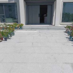 湖北 芝麻白花岗岩地铺石地面铺装