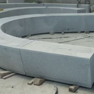 湖北 芝麻白花岗岩光面弧形坐凳