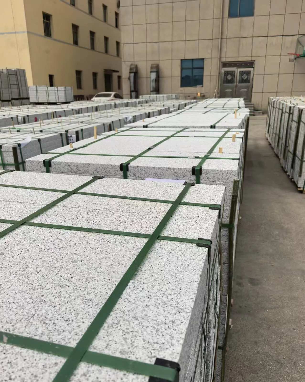 湖北 白麻花岗岩5.0公分荔枝面地铺石