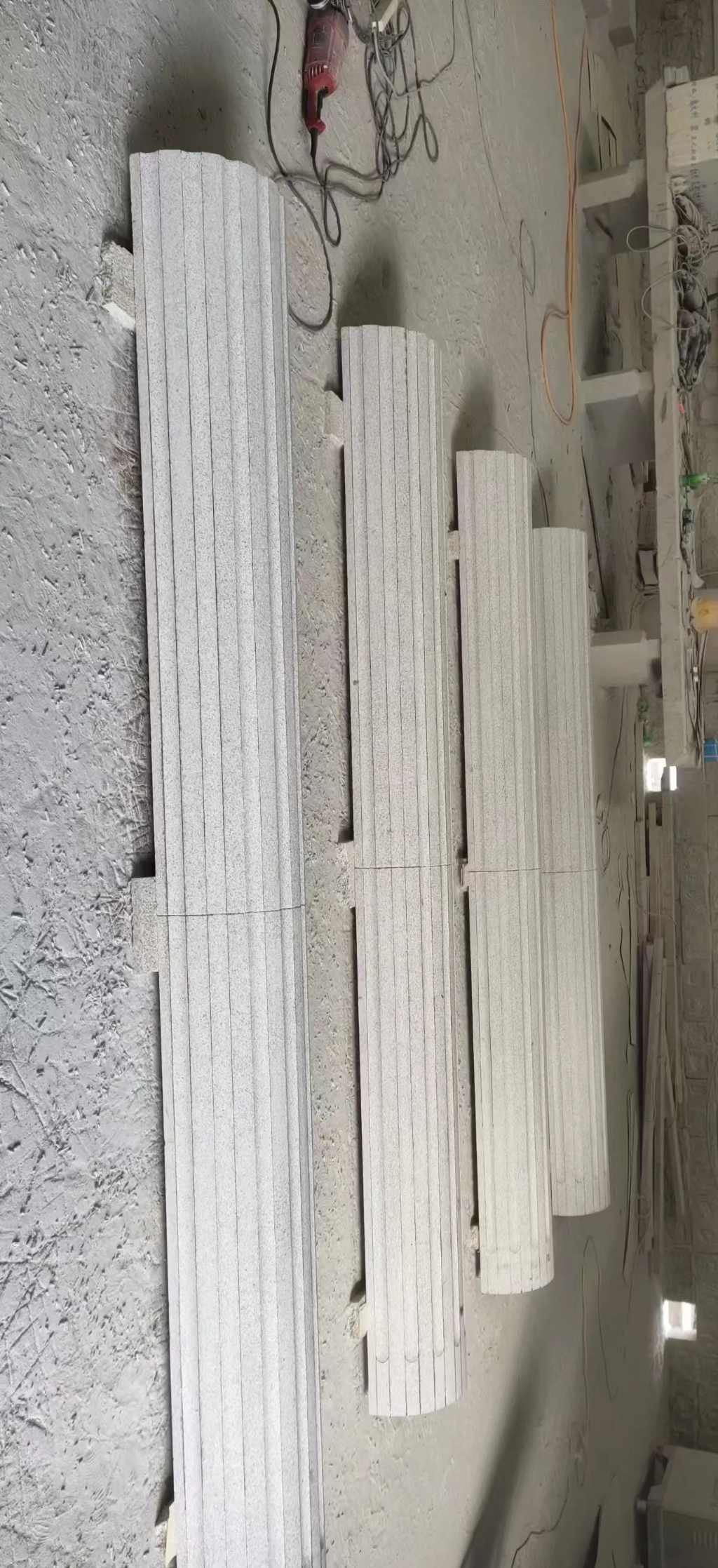 湖北 花岗岩厂家带你看白麻花岗岩门楼大柱柱皮