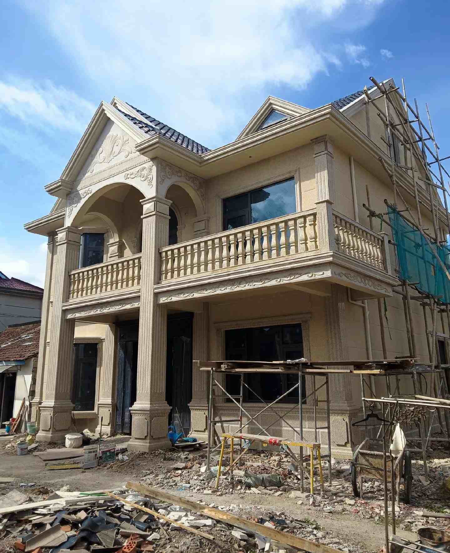 湖北 黄金麻花岗岩石材私人别墅雕花门楼柱阳台栏杆