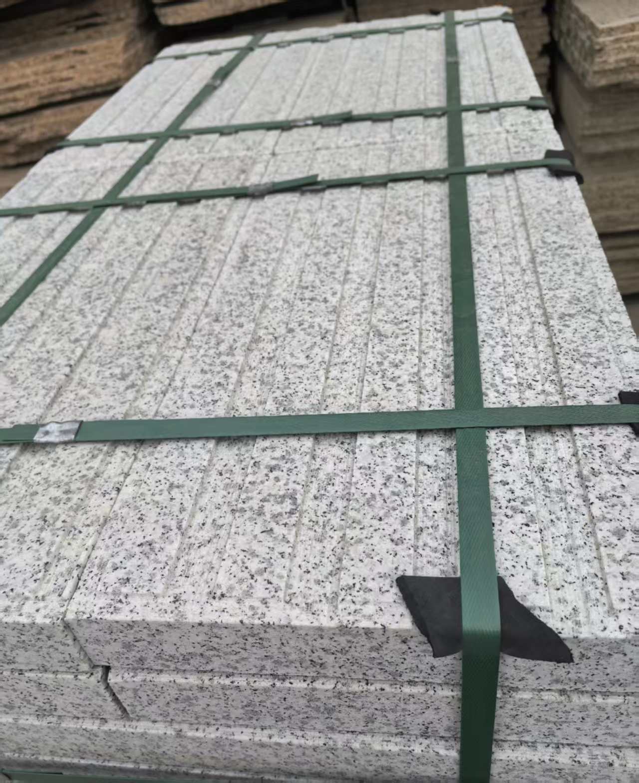 湖北 白麻花岗岩直行盲道石，盲条，地铺石