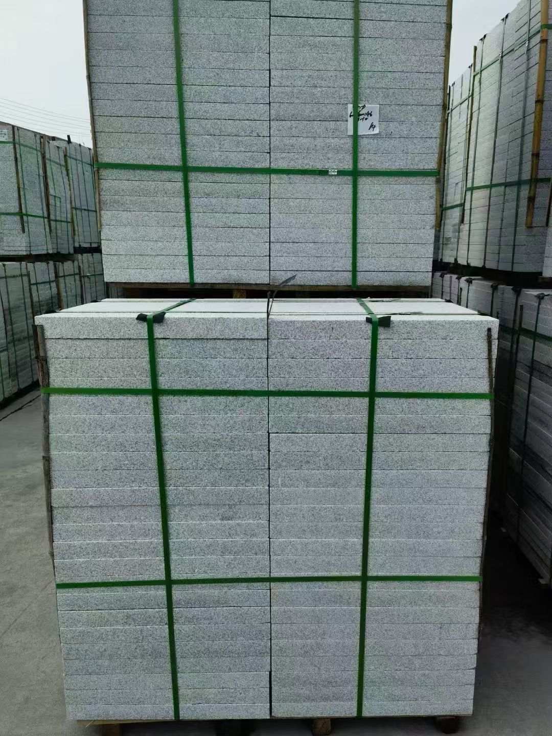 湖北 芝麻白火烧，园林广场市政工程地铺石，1.8~5.0厚均有现货