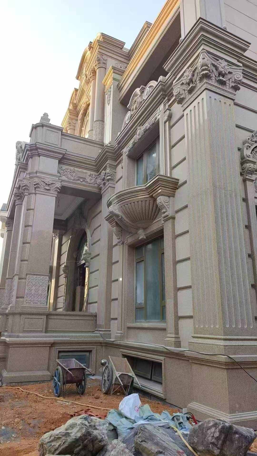 湖北 黄金麻花岗岩光面别墅外墙干挂施工完成