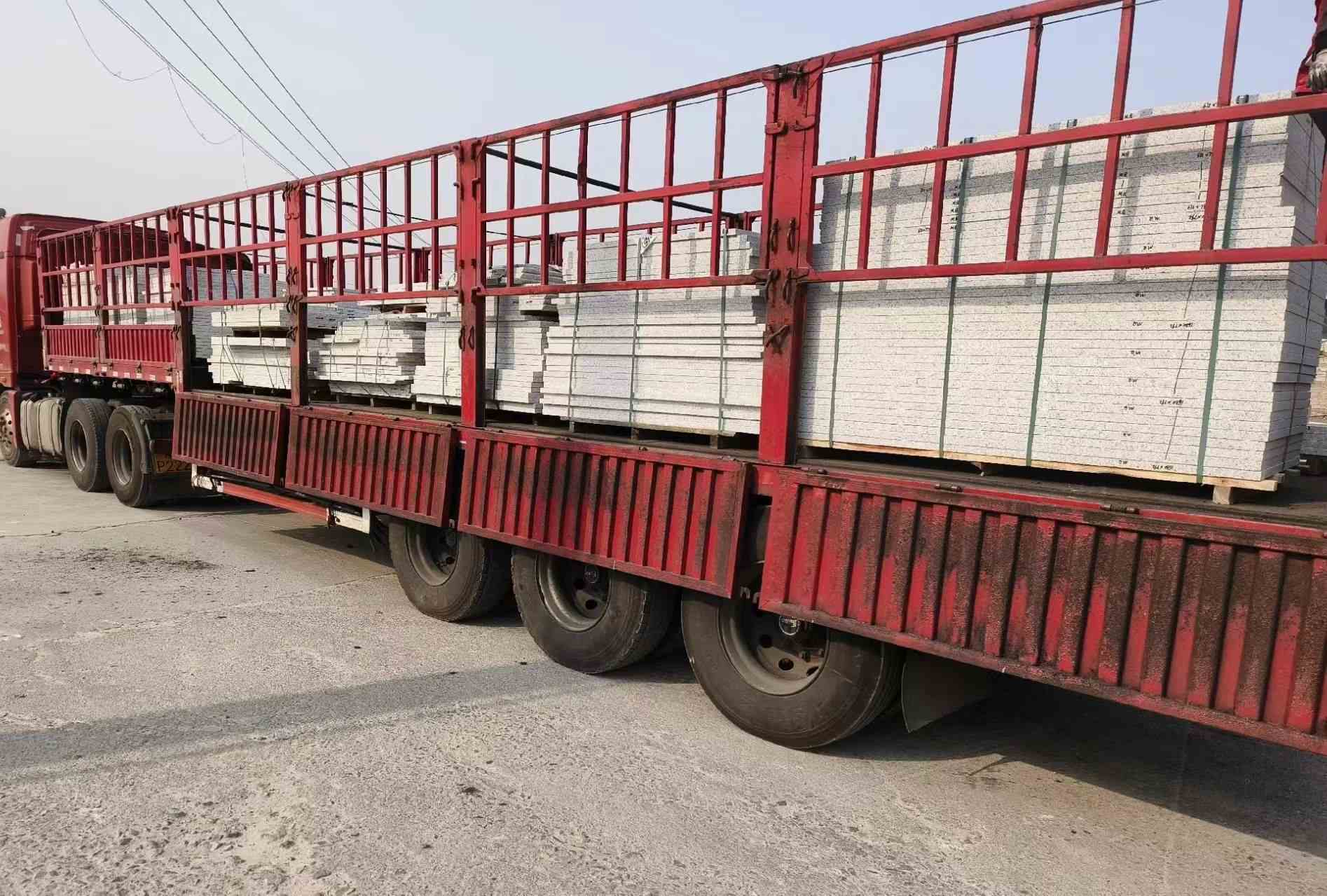 湖北 白麻荔枝面外墙干挂，工厂装车日常