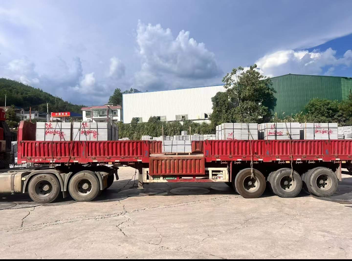 湖北 芝麻灰花岗岩地铺石出货日常